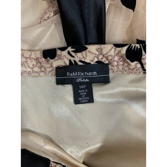 R&M Richards Women's Dress Short gold & black Size 14P - Picture 3 of 4